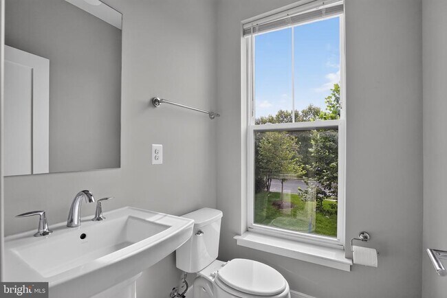 Building Photo - 22964 Cabral Ter