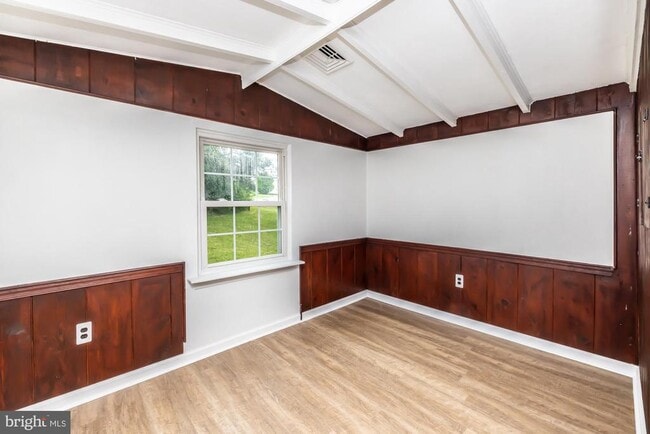 Building Photo - 405 Edgewood Ave