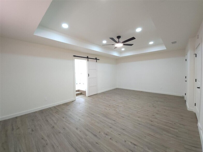 Building Photo - 1502 Hiawatha Way