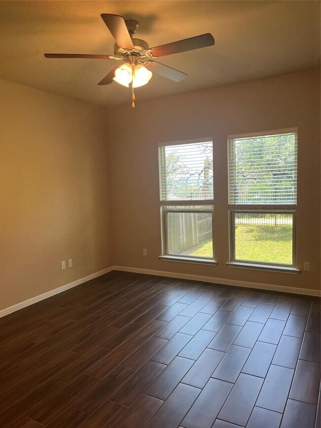 Building Photo - 200 Scenic Hills Cir