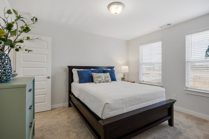 Building Photo - 131 Weller Ln