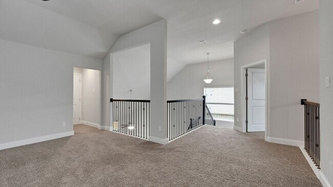 Building Photo - 10204 Walnut Rdg Dr