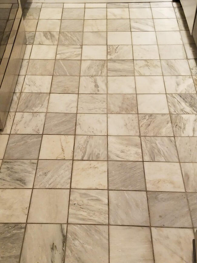 kitchen marble floor - 301 N Beauregard St