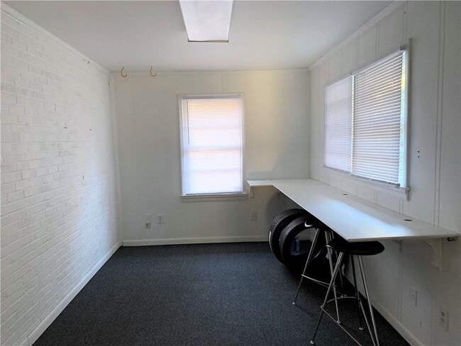 Building Photo - 317 W Wieuca Rd NE