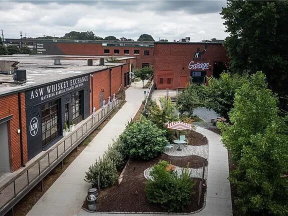 Building Photo - 838 Brookline St SW