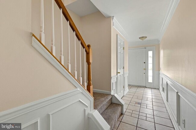 Building Photo - 22 Crenshaw Ct