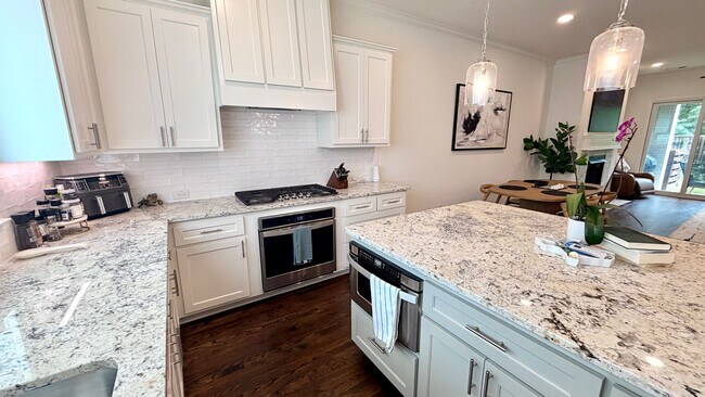Building Photo - 4233 Watercourse Dr