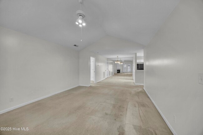 Building Photo - 5012 Hunters Trail