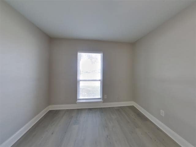 Building Photo - 5512 Squires Dr