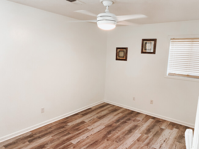 Building Photo - 5225 Woodsey Way