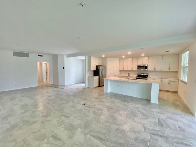 Building Photo - 6015 Ellerston Way