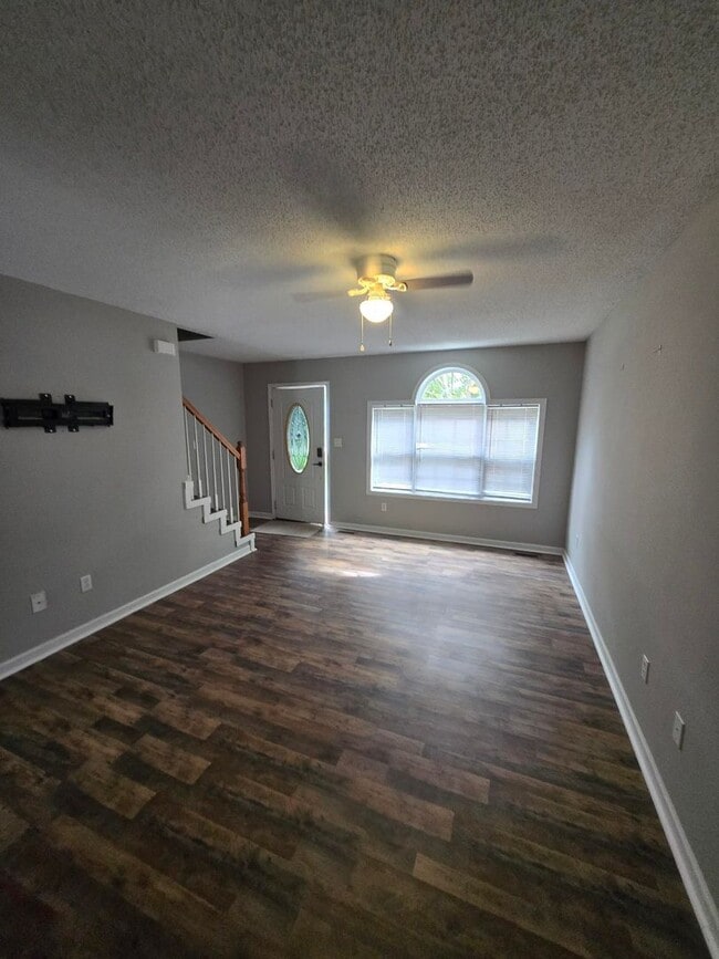 Building Photo - Spacious 2-Bedroom Townhome – Private Deck...