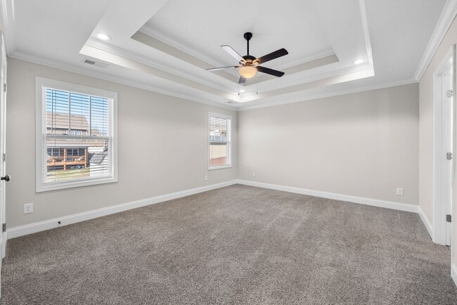 Building Photo - Pet Friendly Three Bedroom with Bonus!