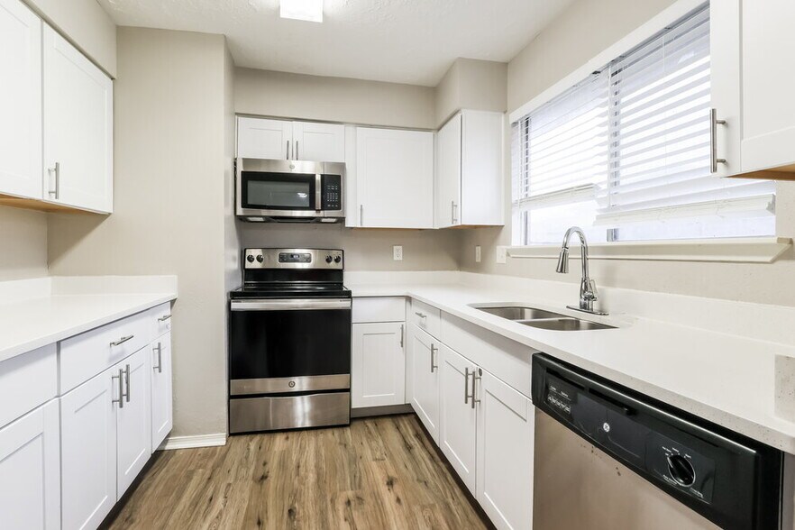 Building Photo - 4306 Owens Creek Ln