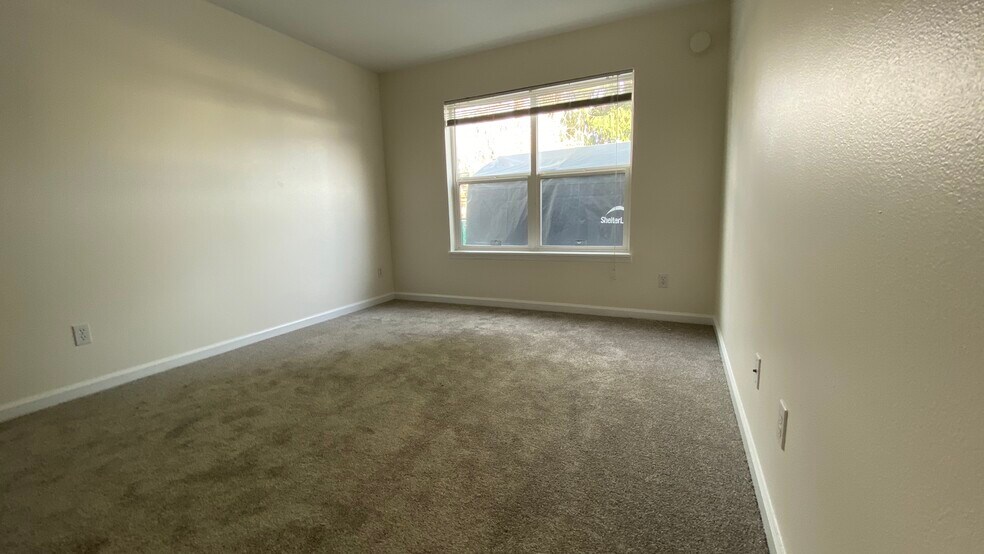 Building Photo - 3724 N Albina Ave