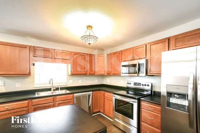 Building Photo - 6391 Layton Ln