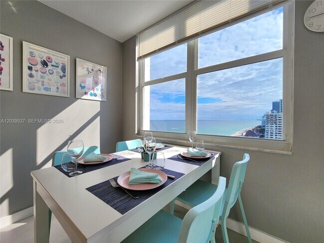 Building Photo - 2751 S Ocean Dr