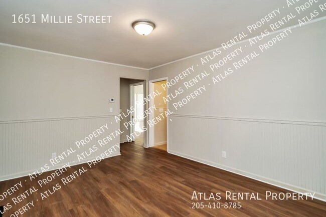 Building Photo - 1651 Millie St NE