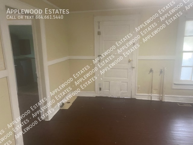 Building Photo - 547 Woodruff St