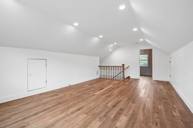 Building Photo - 1N480 Indian Knoll Rd