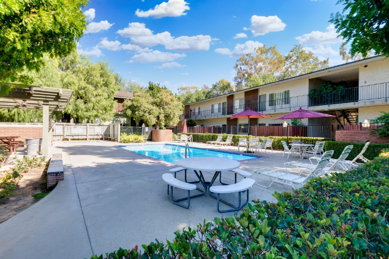 Building Photo - 951 S Idaho St