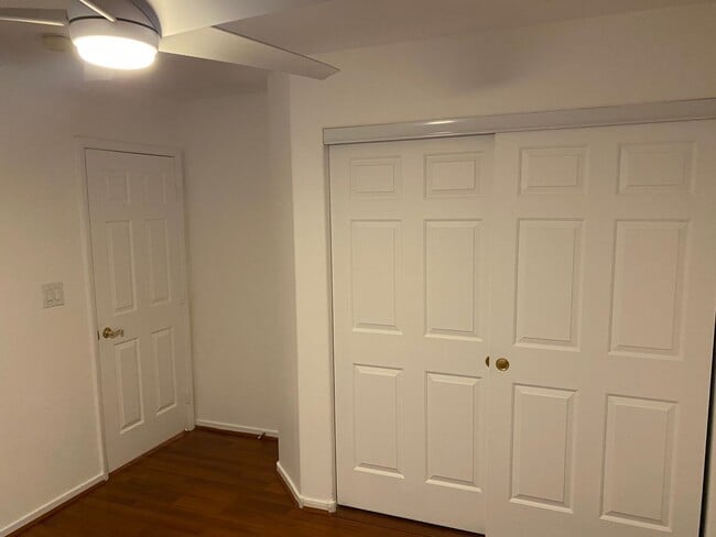 Building Photo - NW!! Single Story!! No Carpet!! No HOA!! B...