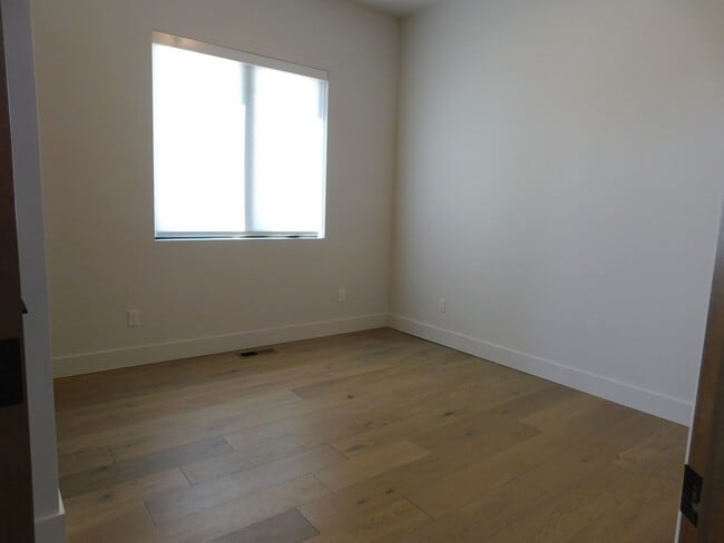 Building Photo - Stunning Home in Redlands Mesa