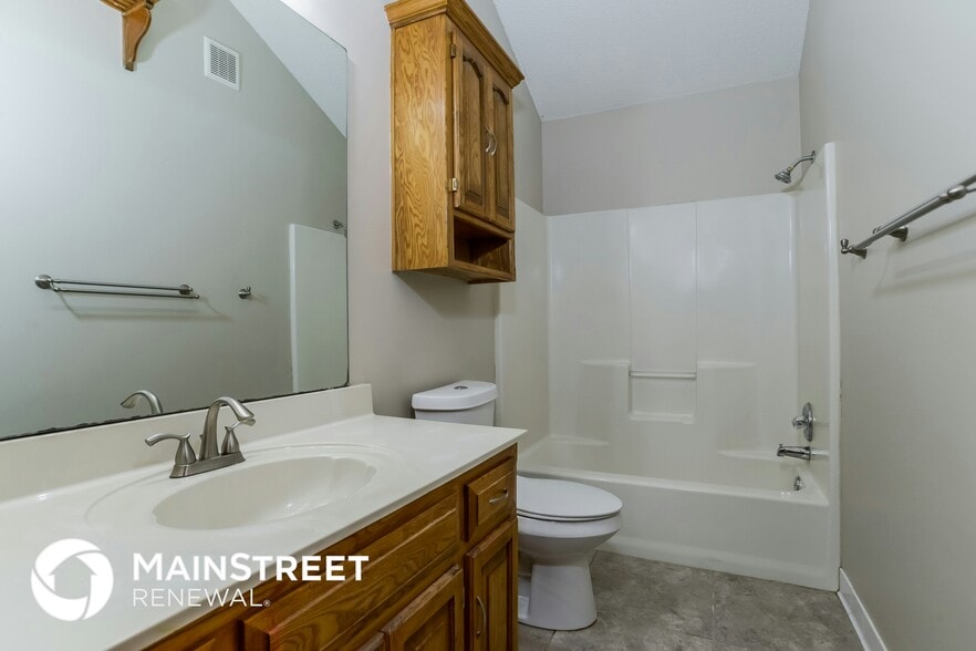 Building Photo - 8620 N Crawford Ave