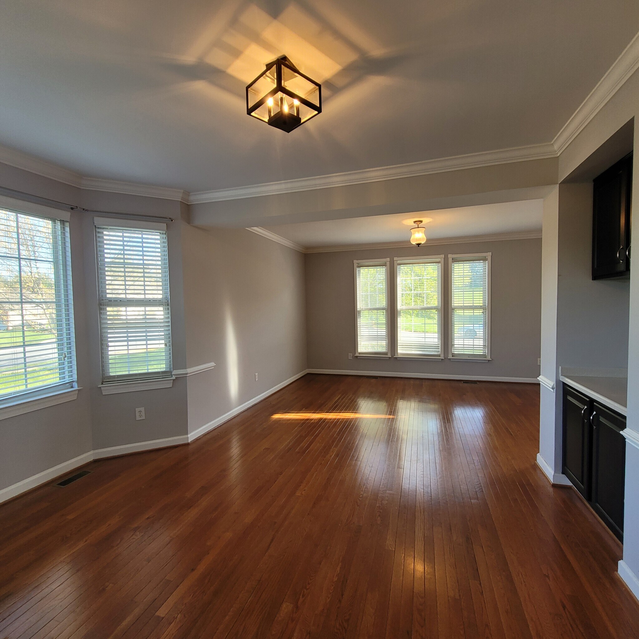 Building Photo - 11201 Yardley Ct