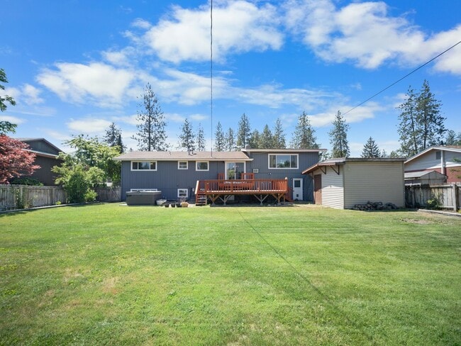 Building Photo - Spacious 4-Bedroom Pet-Friendly Home in North Spokane