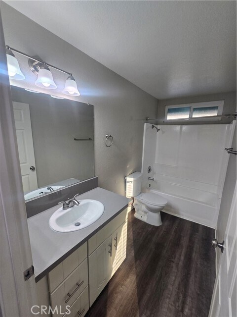 Building Photo - 7571 Warner Ave