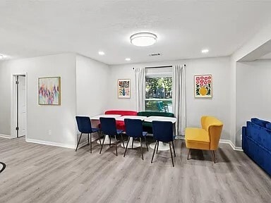 Building Photo - 1028 28th St