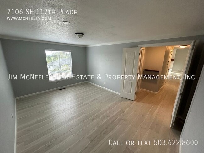 Building Photo - 7106 SE 117th Pl