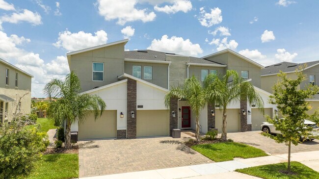 Building Photo - 1053 Splash Shot Pl