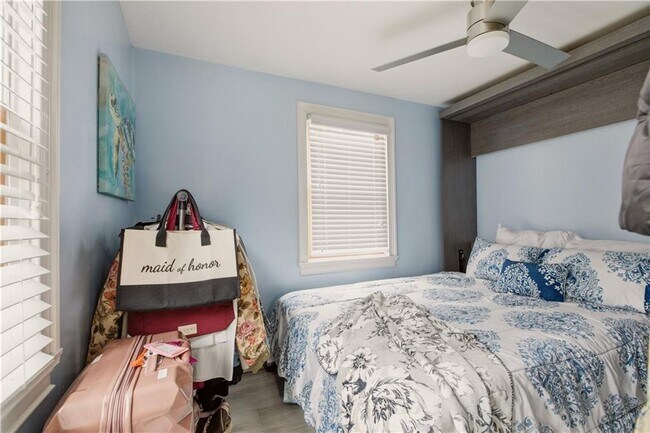 Building Photo - 9 Bacheller St