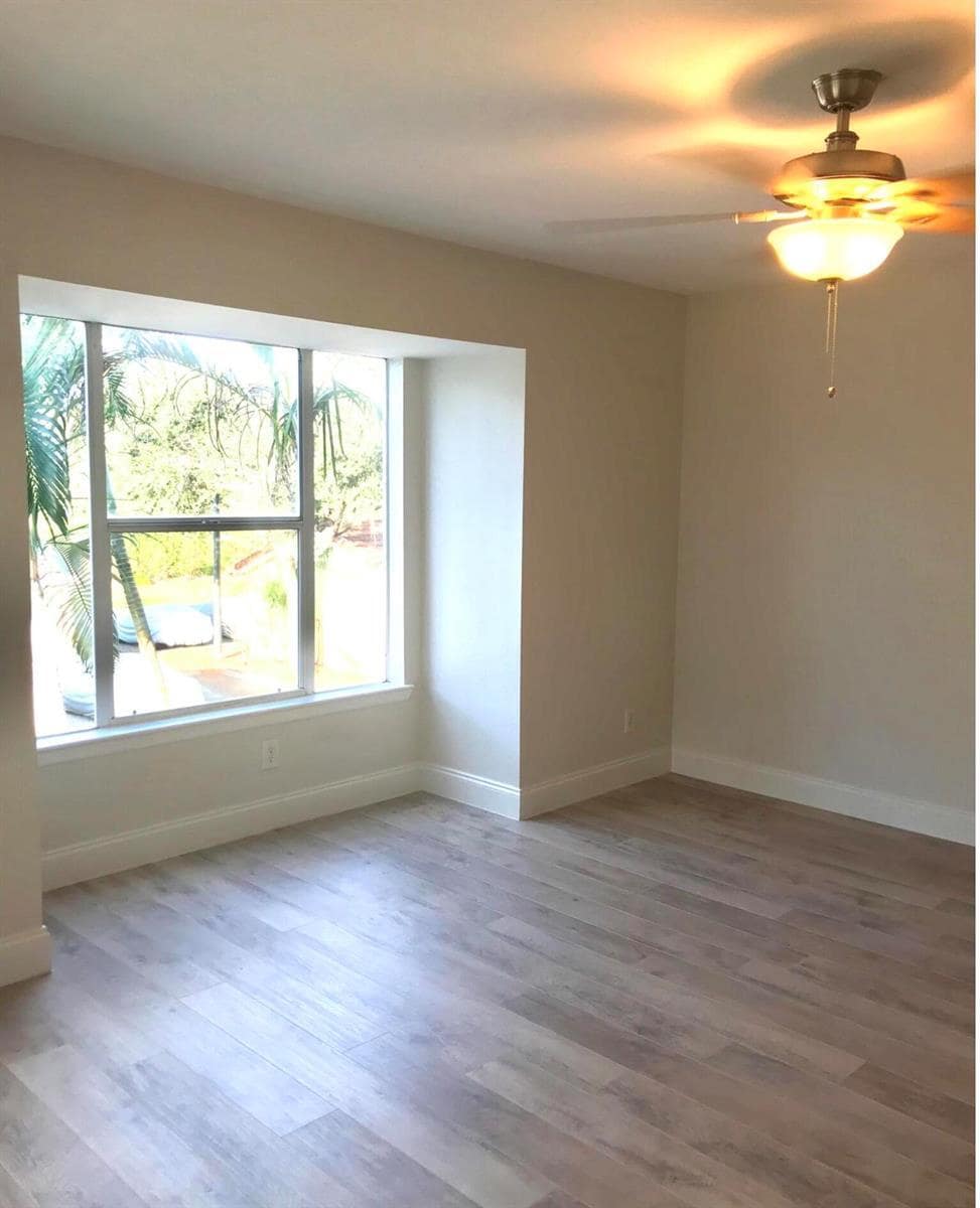 Building Photo - 1865 Palm Cove Blvd
