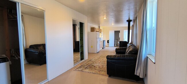 Building Photo - 17845 Harmony Ln