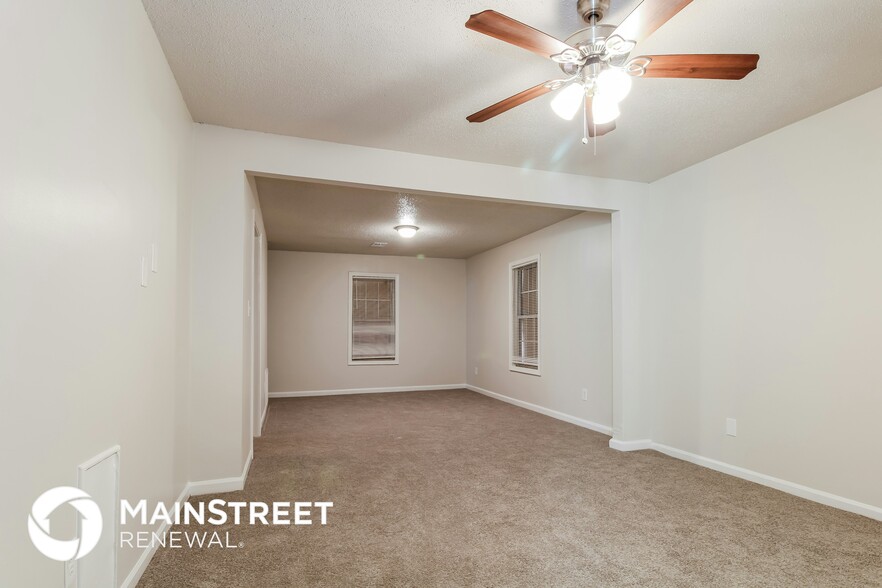 Building Photo - 4014 Stowe St