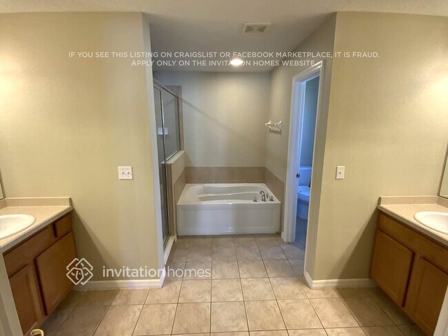 Building Photo - 5345 Plantation Home Way