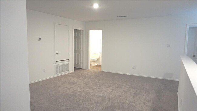 Building Photo - 313 Redonda Dr