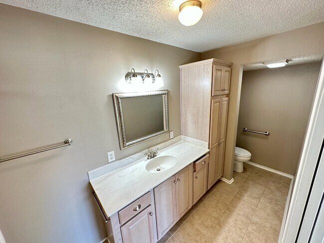 Building Photo - 7217 Montego Dr