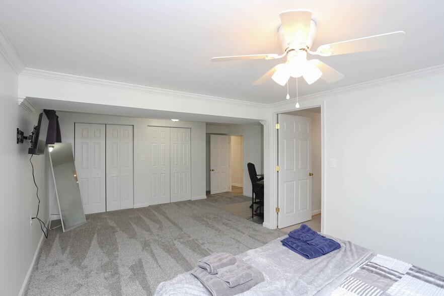 Large Primary Bedroom - 508 Wellham Ave