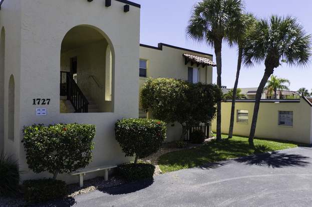 Building Photo - 1727 Minutemen Causeway