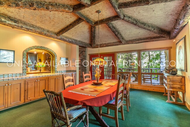 Building Photo - 2718 Stewart Rd