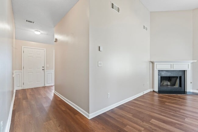 Building Photo - 1650 Deer Crossing Terrace