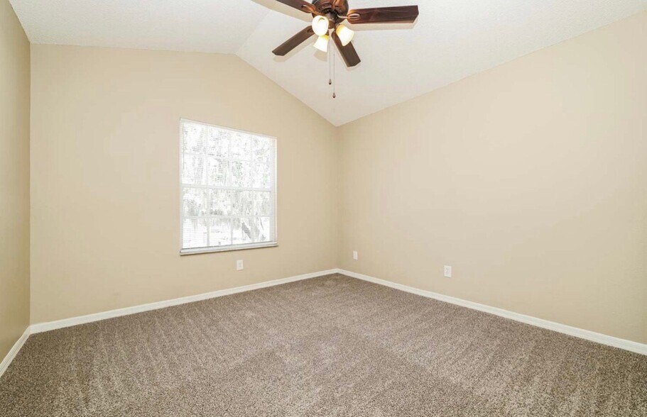Building Photo - 2405 Needham Dr