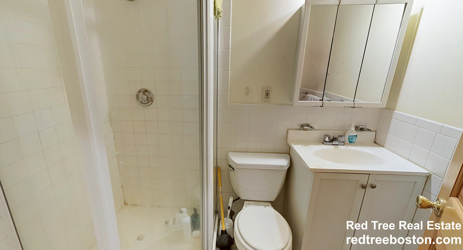 Apt 3 - 1402 Beacon St