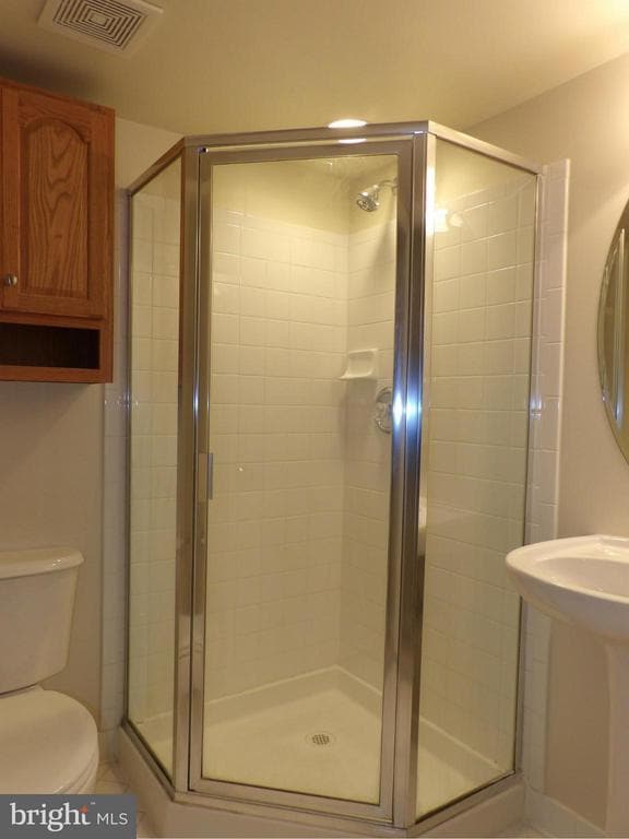 Building Photo - 4142 Fairfax Center Creek Dr