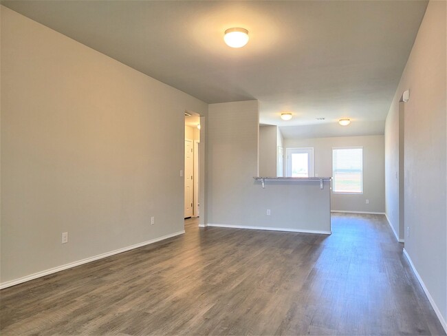 Building Photo - 21215 Winding Brook