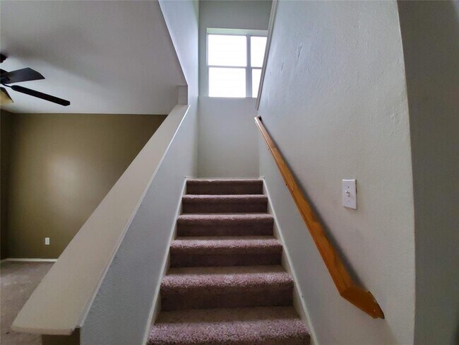 Building Photo - 9201 Popes Creek Ct